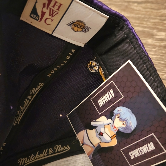 Mitchell and Ness Los Angeles LA Lakers NBA Finals 2000 Side Patch Hat - Picture 5 of 6